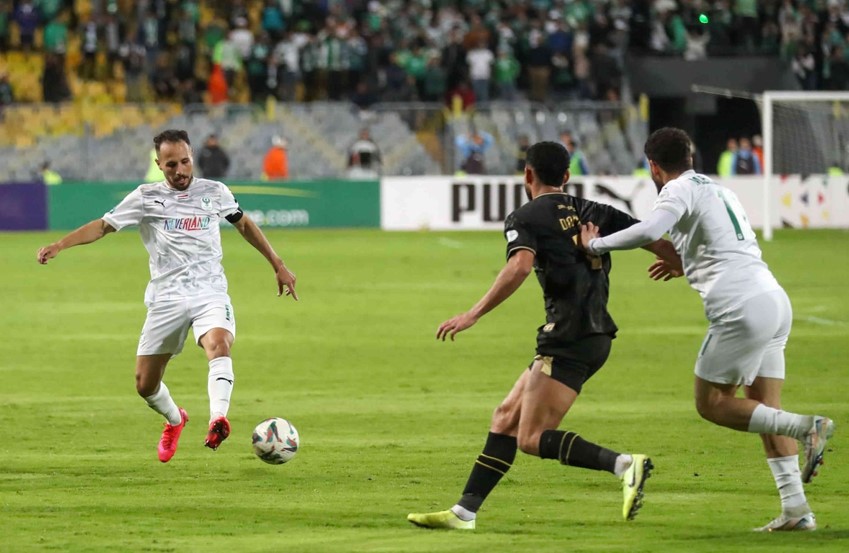 الزمالك تعادل مع المصري أمس